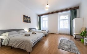 Modern 2Br Apartment 5 Min Walk To Wenceslas Square